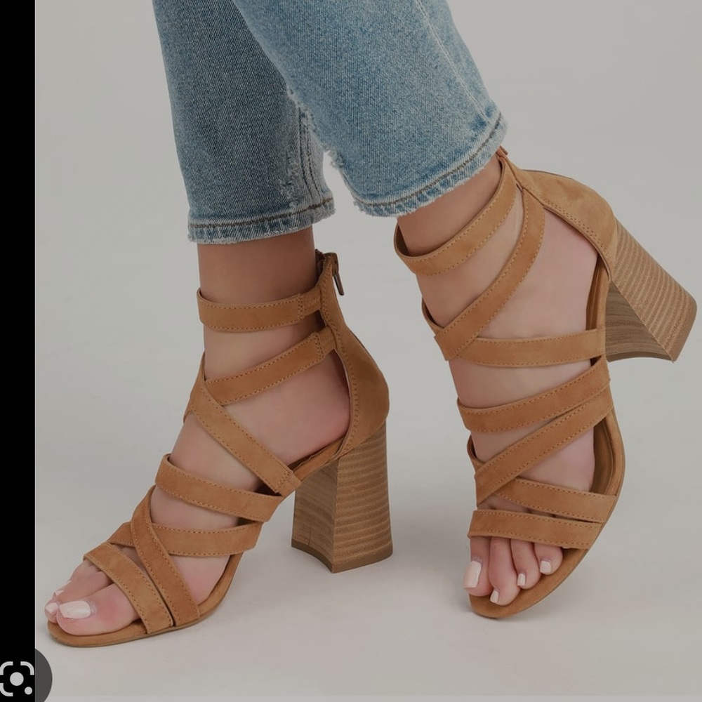 Steve Madden Chunky Block Heel Size 5.5 - image 2